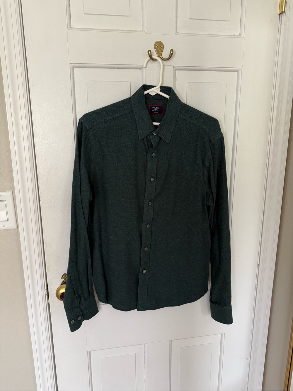 UNTUCKit Men's Forest Green Long-Sleeve Button-Down Shirt